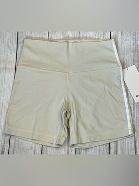 NWT Lululemon Align High-Rise Side-Stripe Short 6" Light Ivory/White | Size 10